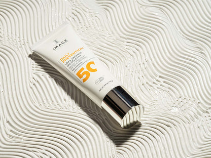 Image | DAILY PREVENTION - Ultra Defense Moisturizer SPF 50 - Delizia Skincare