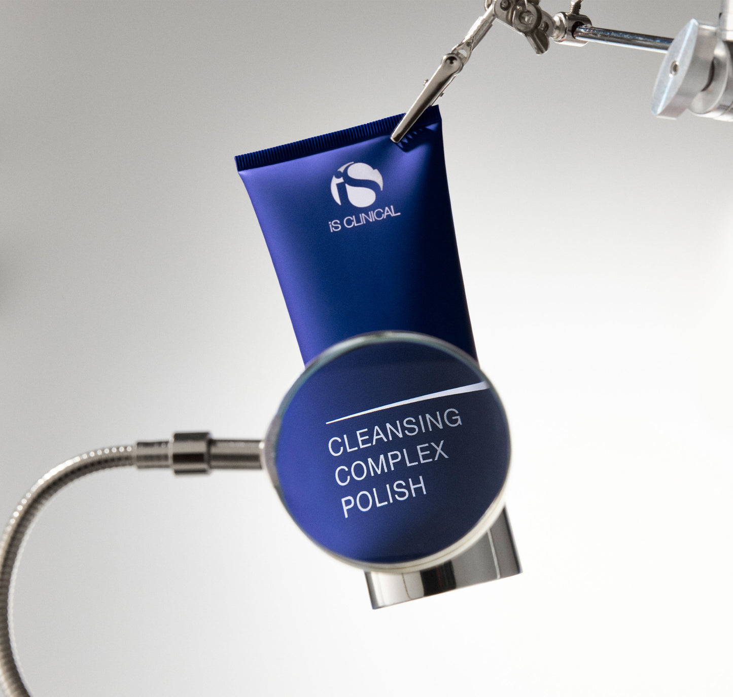 iS Clinical | Cleansing Complex Polish